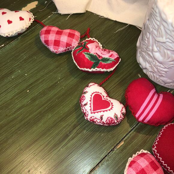 Threshold NWOB Mixed Pattern Heart Garland Valentine's Day 72" - Picture 5 of 6